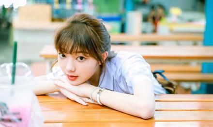 孟美岐|不红的人最念情?火少成立三周年,发文庆祝的人却寥寥无几