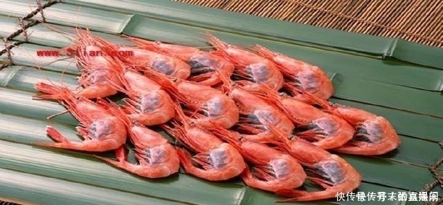 白水煮大虾用冷水还是热水原来我一直都错了,难怪不新鲜不好吃