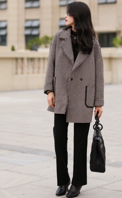 大长腿 格纹外套是今年冬季最飒单品,穿到明年也不过时,快来试试吧