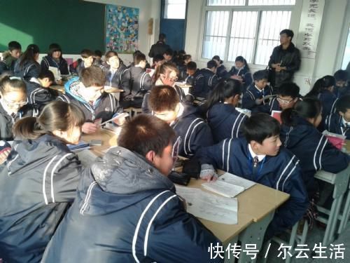 校园|有种“新型攀比”在校园中兴起，不少学生都中招，其中大多是男孩