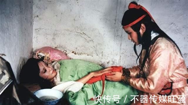 发言权|多姑娘为何会说宝玉是“没有药性的炮仗”?这两个女子最有发言权