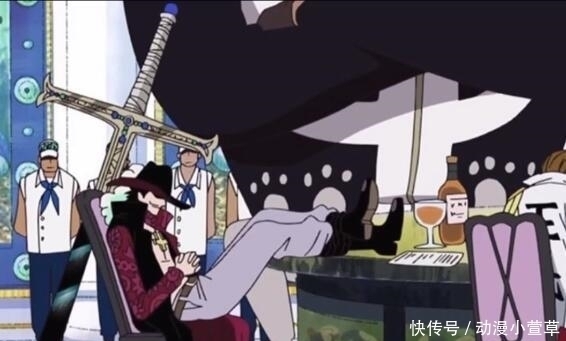 坐姿|海贼王:艾斯处刑前七武海聚集,坐姿决定了每个人命运