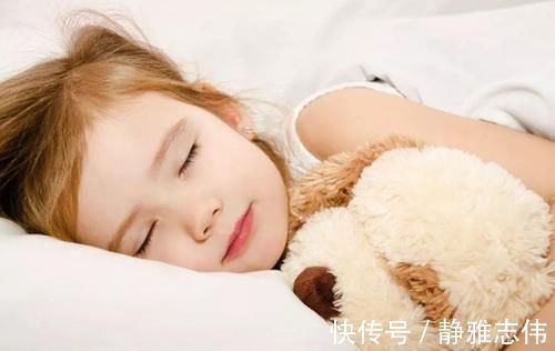 身高|15岁男孩的身高像“小学生”,跟睡觉后的这一习惯有关,别忽视