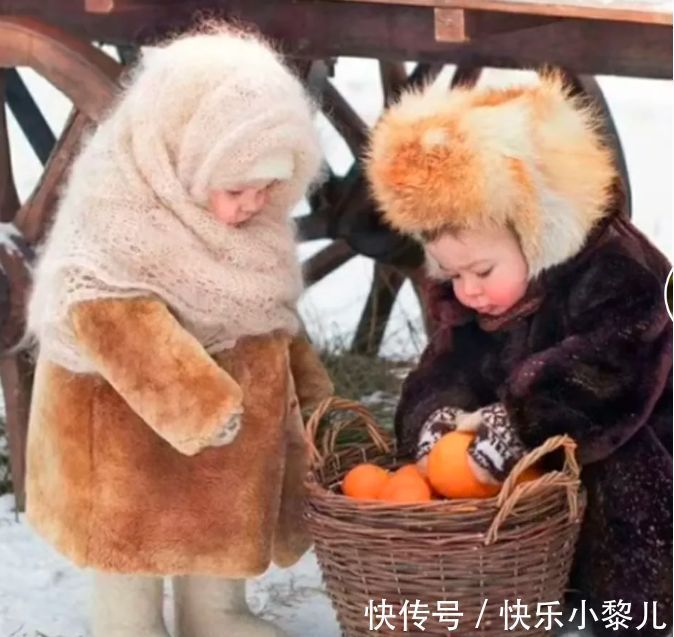 宝宝|网友晒冬天里的俄罗斯小朋友,个个可爱似套娃,宛若画中走出