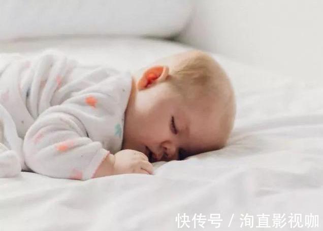 妈妈|3个月婴儿被强制练习睡眠，痛苦挣扎2小时，妈妈却在“死亡直播”