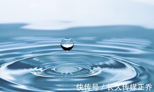 色素|46岁广东女子色素沉淀多，坚持2个习惯，帮助嫩白，或可了解