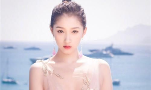 事业心|周也,苏晓彤,张婧仪,恋情陆续曝出的背后,95花被指缺乏事业心