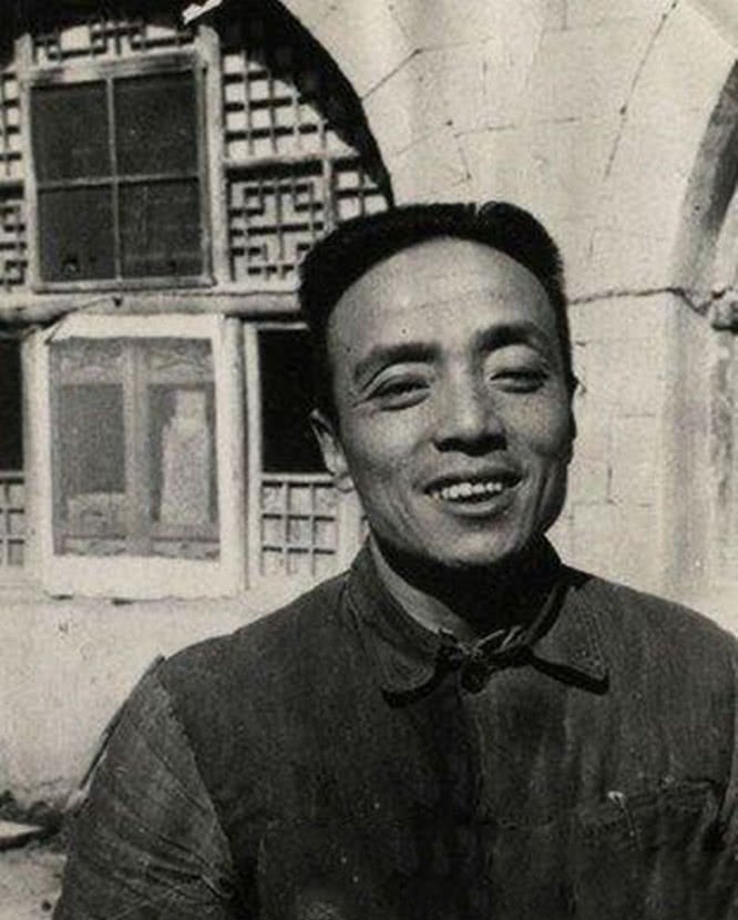 抗日|解放战争抗日名将起义,为何又成战犯被关11年?死后17年才被认可