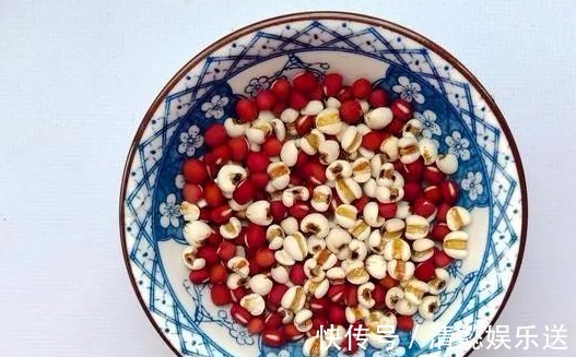 坚持喝了3个月这粥,白发少了,气色好了,闺蜜效仿也做给妈妈喝