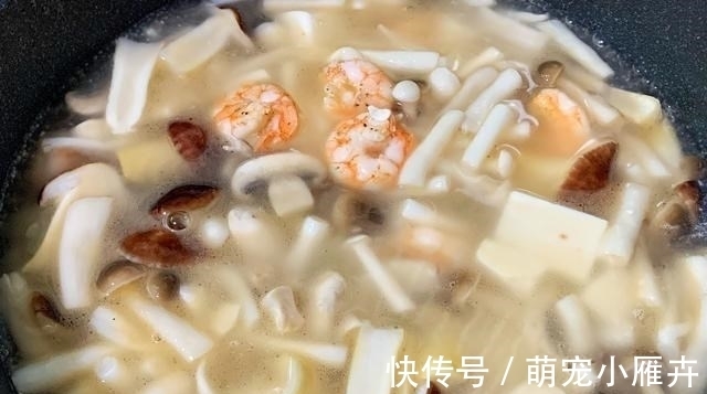 3月,宁可不吃肉也要喝这汤,营养又简单,家人常喝对脾胃好