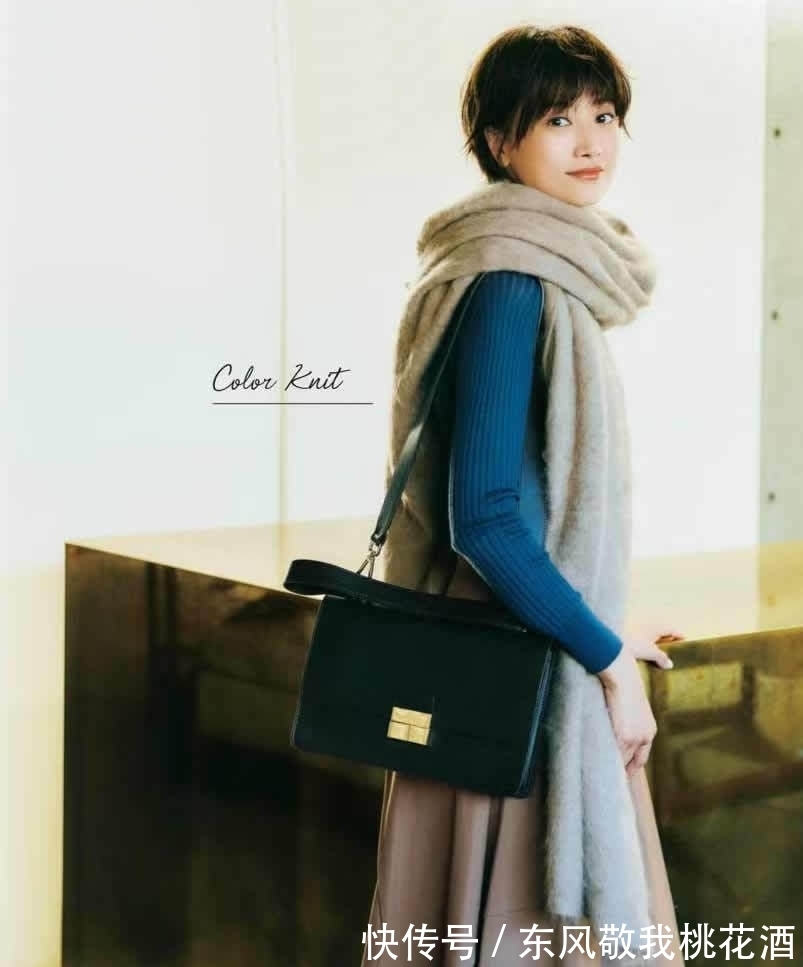 优雅 又是一场时尚大戏!日杂短发模特的“华丽穿搭”,不愧是优雅高手