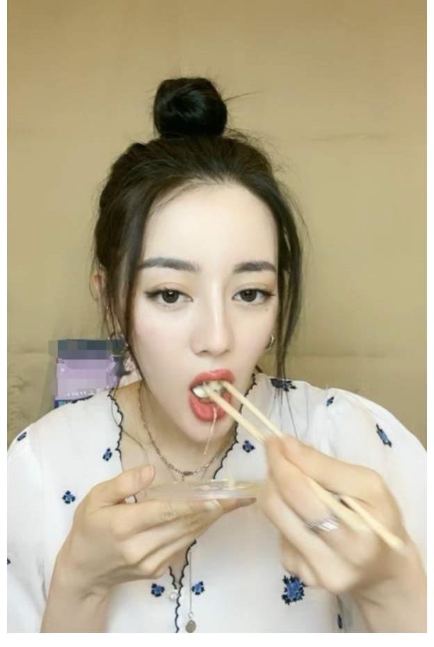 拜托了冰箱|明星直播吃大餐 你最喜欢谁的吃播?