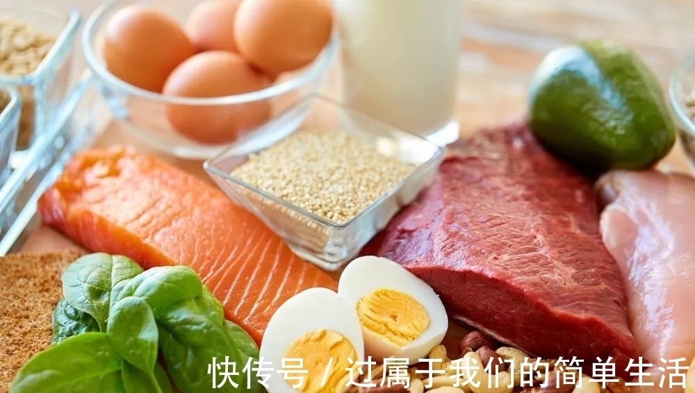 坚果|42岁大姐半年甲状腺结节从2.7降到0.2，甲乳外科：3种食物宜多吃