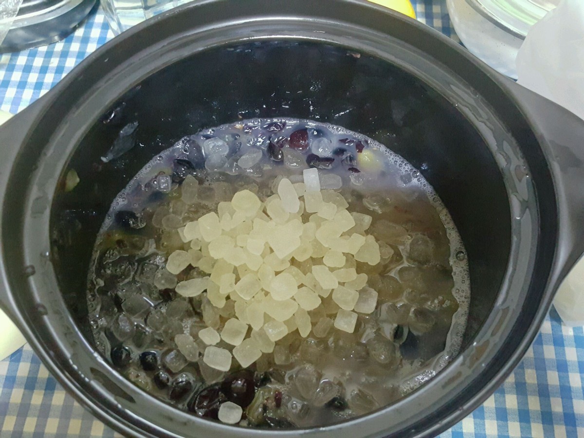 立秋前后多吃此果,含铁量很高,买10斤回来做果酱,5元煮一锅