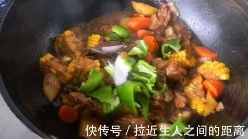 排骨|教你做一锅鲜做法，肉菜主食一锅端，排骨软烂不塞牙，快来试试吧