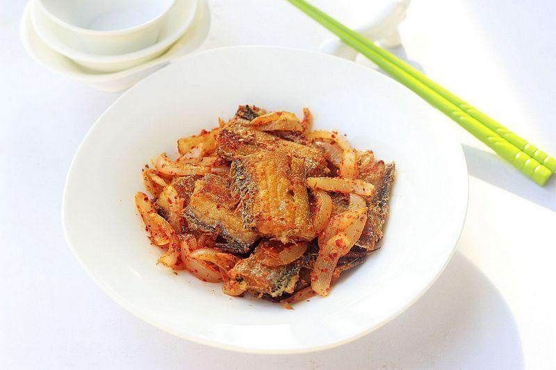 肉多刺少的这种鱼，要常吃， 降压又暖胃，做好了全家都能吃