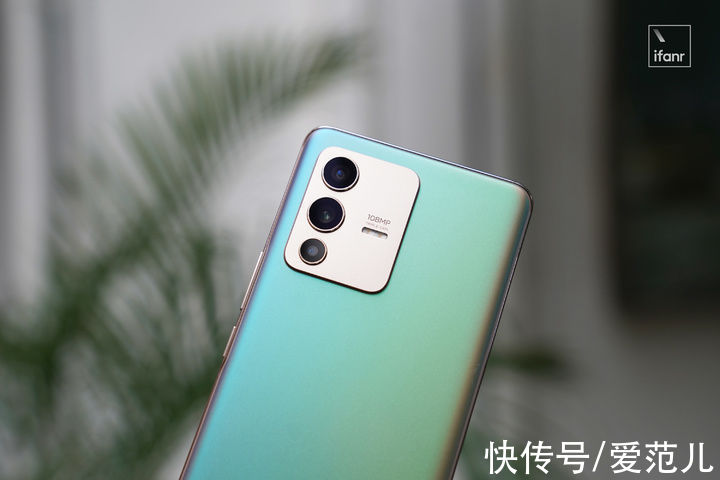 暖金|vivo S12 Pro 图赏：vivo 最薄的曲面屏手机，不止擅长自拍