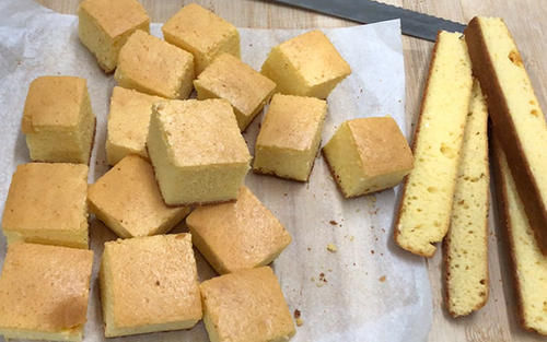 普通蛋糕华丽变身莱明顿蛋糕，原来这么简单，高端大气，绵软细腻