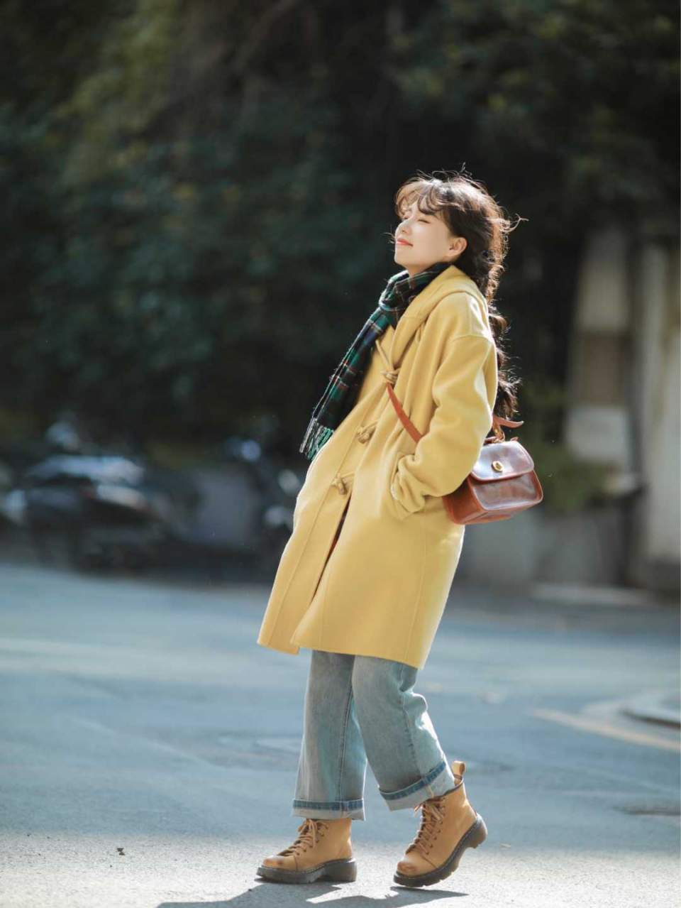 咖色|小个子女生不露腿穿搭法来喽!又美又可爱,软糯效果真的超减龄