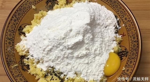 嘎嘣脆|一勺小米,一碗小米,教你在家做锅巴,简单易学嘎嘣脆