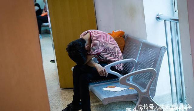 出息|有儿子的家庭，再穷也要舍得在以下5方面花钱，孩子才会更优秀