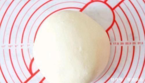 还在买面包?5分钟教大家家制作金枪鱼面包,大人小孩都爱吃