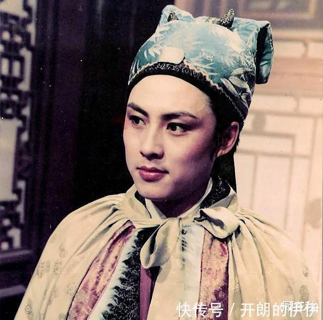 《红楼梦》细节为获尤二娘芳心,送了块九龙珮,贾琏真是皇帝