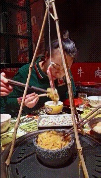 |搞笑GIF:不懂就问,大家快来看看,这孩子是什么级别的