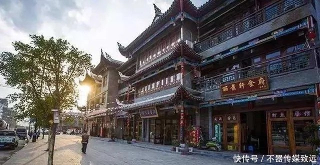 贵州耗资32亿的古镇，人称黔南版丽江，门票免费不输镇远