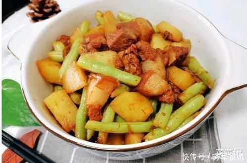 土豆不能和它一起吃,一定要小心,很多人不知道,许多家庭都中招