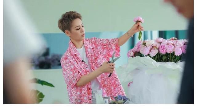 综艺|过家家！《中餐厅5》嘉宾完全不会做饭，伪经营类综艺真看不下去