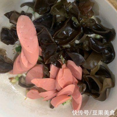 老豆腐|这道吃不够的三鲜煲拍照发到朋友圈，都在夸我厨艺高