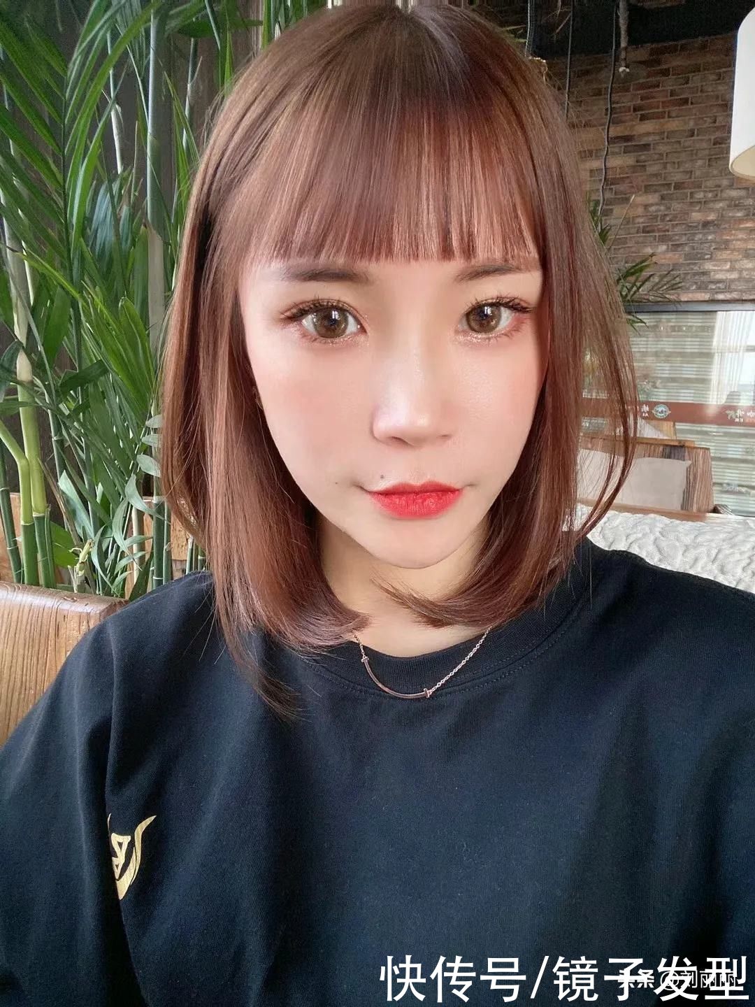 发型无论怎么剪，永不过时的还是波波头，百变时尚又瘦脸