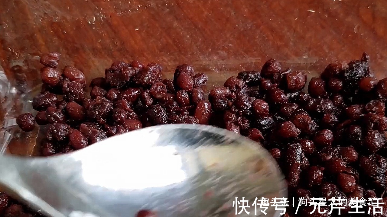 好吃|南瓜不要炒着吃了，教你夏天最好吃的做法，冰凉爽滑，比雪糕好吃