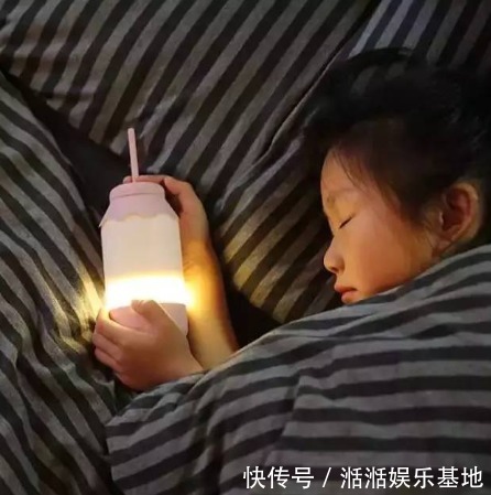 积食|睡觉时有这2个习惯的孩子,以后难长个,儿科医生家长别不听劝