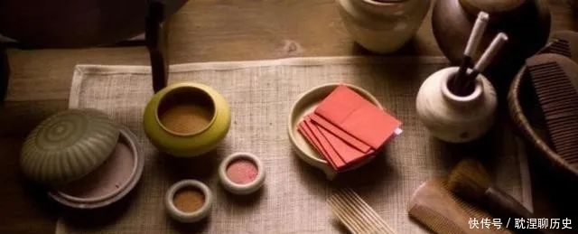 点绛唇|“朱唇未动,先觉口脂香”,古代的女生如何挑选适合自己的口红?