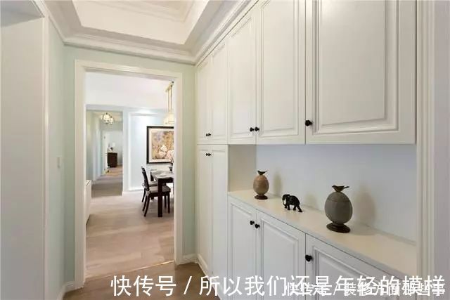 简美式|简美式三室两厅,客厅厨房餐厅呈开放式，全屋时尚、敞亮、大气!