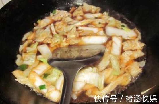 豆腐|怎么做白菜炖豆腐更香牢记正确顺序，好吃到连汤汁都解馋