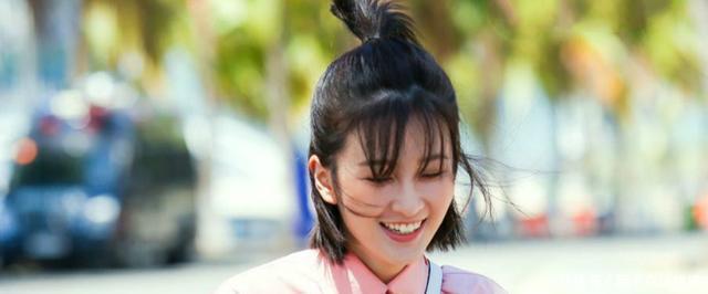 看点|《夏日冲浪店》首播,黄轩王一博是看点,节目自身缺有效内容