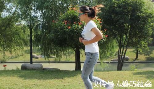 膝盖|如何减少跑步对膝盖的伤害教你三招,减轻压力,跑步更轻松