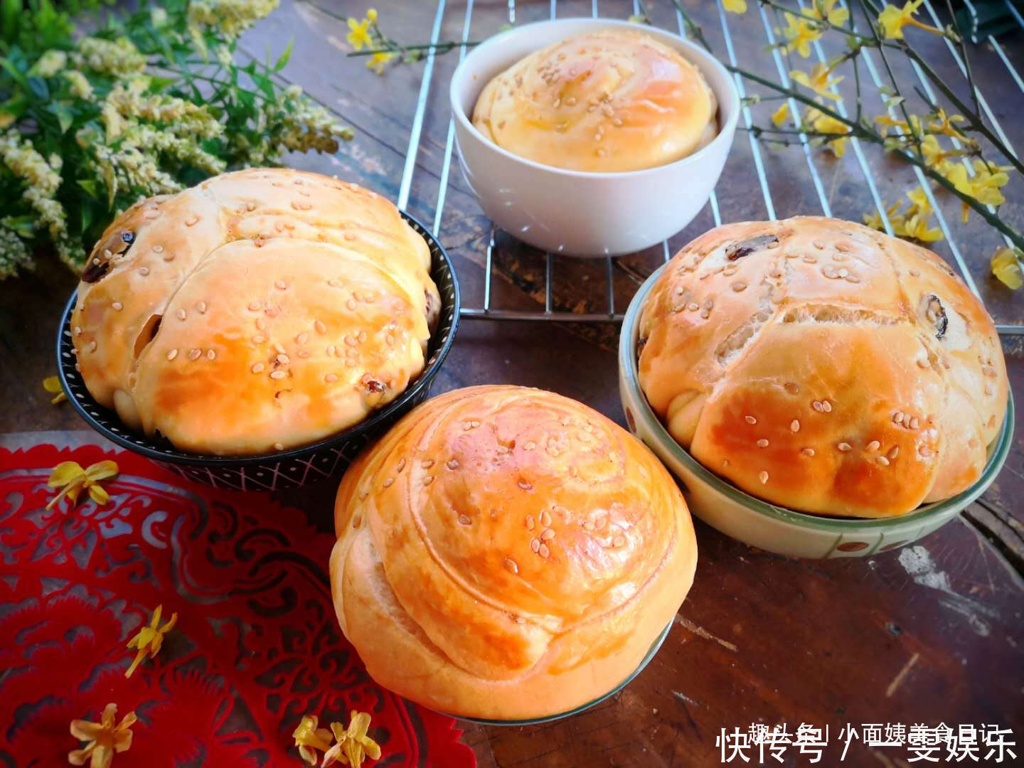 最近面包这个做法火了,家里烤箱都用不上,金黄香甜,松软又拉丝