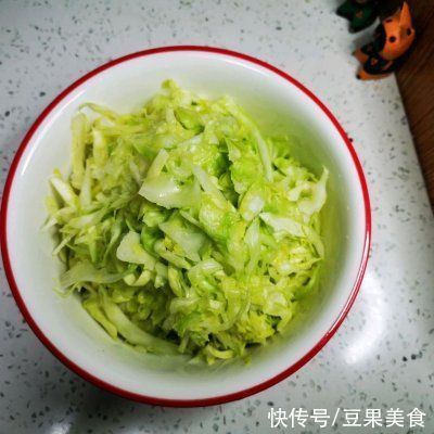 极其下饭的四味卷心菜