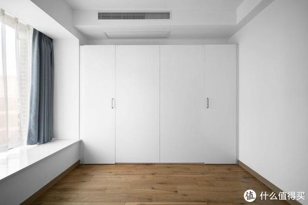 次卧书房|再买房,我一定学他家坚持去电视墙化,卧室书房合二为一,太实用了