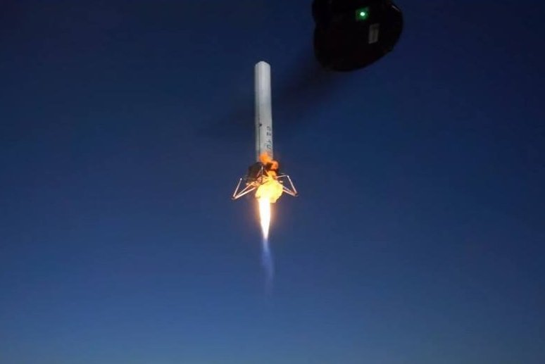 一箭九星发射成功长征11号这一幕震慑白宫,军舰载有东风31导弹