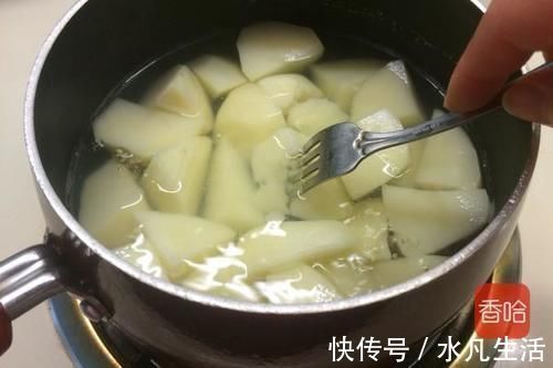 土豆|它是便秘的“天敌”，维生素比苹果高5倍，常吃排毒瘦身润肠通便