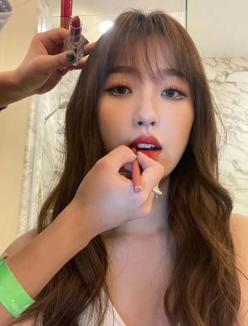 化妆如何避开廉价感？4个妆容技巧，教你变高手