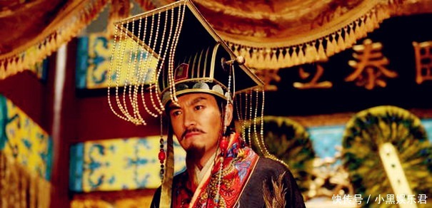 皇帝|皇子隐藏身份参加科举竟高中榜首,皇帝却将他降为第二名