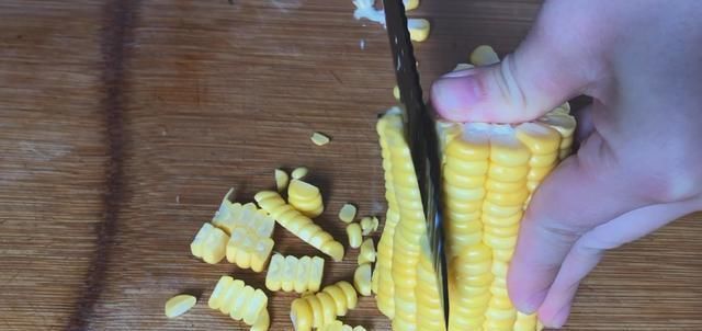 家有糯米粉的,试试这做法,软糯多汁太香了,上桌孩子们抢着吃