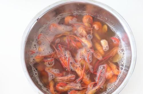 老公出差一周回来,我午餐准备了三道菜,老公说还是回家吃饭舒服