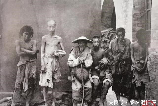 盔甲|晚清老照片女子穿全副盔甲 僧人地位如二品官员